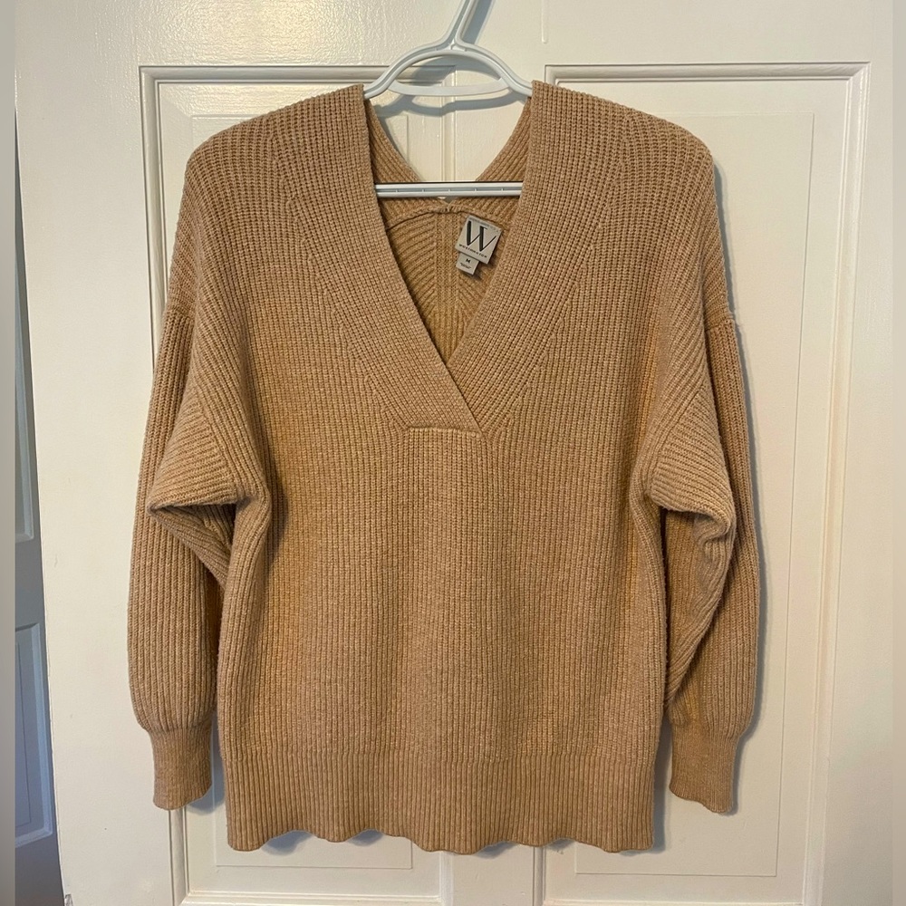 Medium cream colored Worthington slouchy sweater